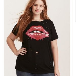 Torrid size 3 distressed Tee